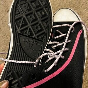 Converse Women's Black and Pink Sneakers
